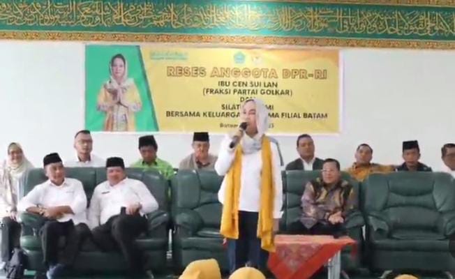 Sambangi MAN Sagulung, Cen Sui Lan Berikan Bantuan Sarpras Dari Dana Aspirasi