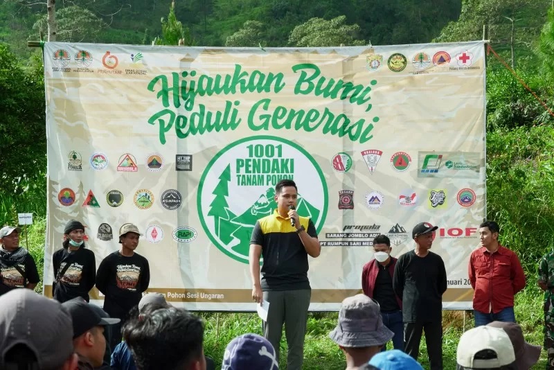 Cegah Longsor dan Banjir, Dico Ganinduto Tanam 1.300 Bibit Pohon di Gunung Ungaran