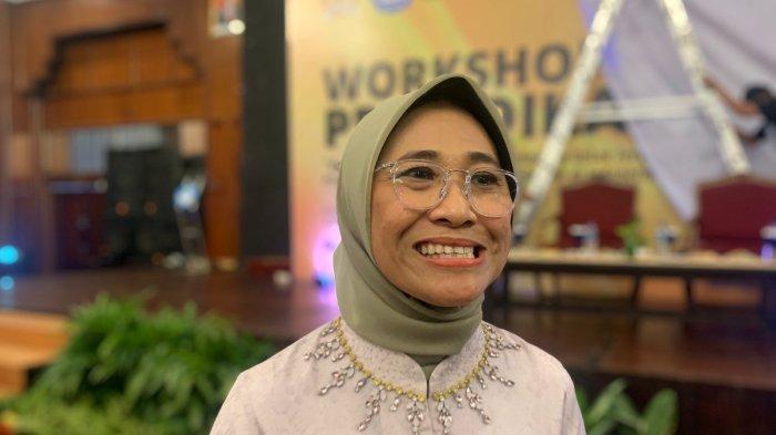 Bebani Orang Tua, Hetifah Minta Kegiatan Wisuda Anak Sekolah TK Hingga SMA Dievaluasi