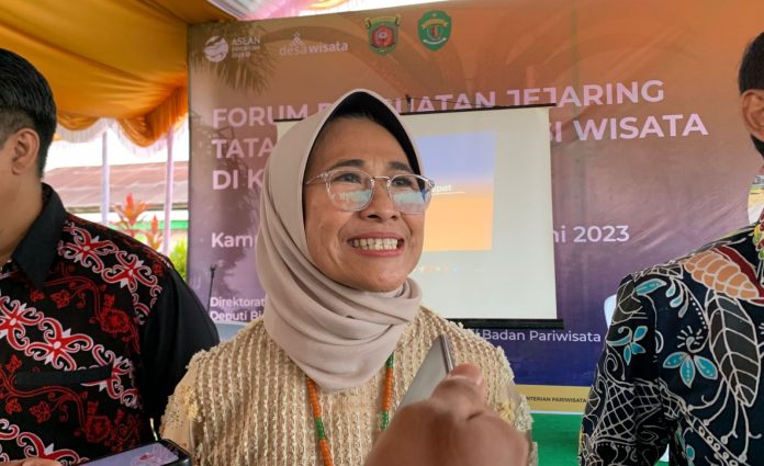 Hetifah Janji Evaluasi Penerapan PPDB Bermasalah di Sejumlah Daerah