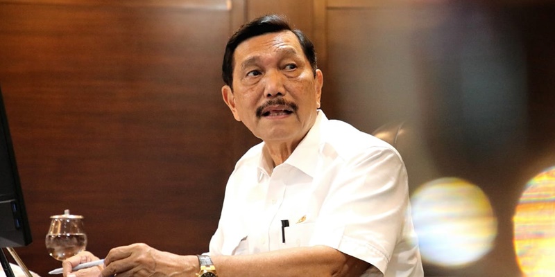 Terungkap! Jerry Massie: Luhut Sejak Lama Ingin Merebut Partai Golkar