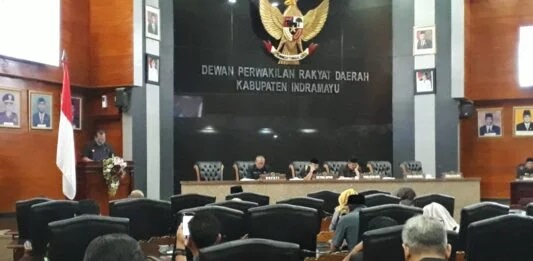 Fraksi Golkar Pertanyakan Kinerja Bupati Indramayu: Banyak Sekolah Ambruk, Jalan Rusak, Kok Silpa?