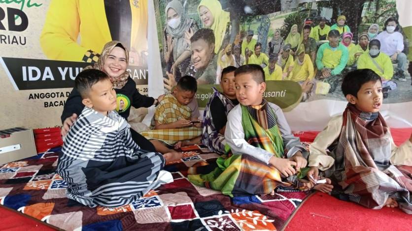 Gelar Sunat Massal, Anggota DPRD Pekanbaru Ida Yulita: Semoga Jadi Pemimpin Masa Depan