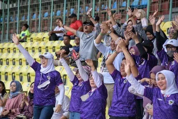 Gemar Sepakbola Sejak Kecil, Bupati Anne Ratna Mustika Angkat Bicara Soal Timnas Indonesia Vs Argentina