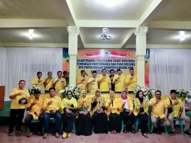 Gelar Buka Bersama, Bobby Rizaldi Targetkan 12 Kursi DPRD Bagi Golkar Muaraenim