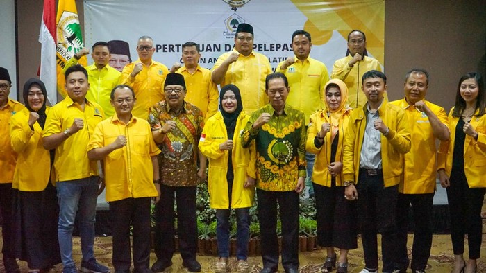 Ingin Raup Banyak Suara, Sarmuji Bakar Semangat Caleg Partai Golkar Malang Raya