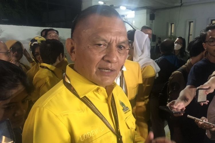 Realita Politik Bikin Partai Golkar Akhirnya Labuhkan Dukungan Pada Prabowo Subianto