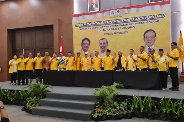 Konsolidasi Dengan Kader Golkar Riau, Akbar Tanjung Harap Hasil Maksimal Dari Bumi Lancang Kuning