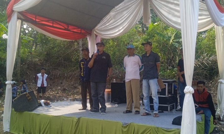 Sambut HUT Ke-78 RI, Agun Gunandjar Sudarsa Gelar Berbagai Perlombaan di Desa Ciburayut