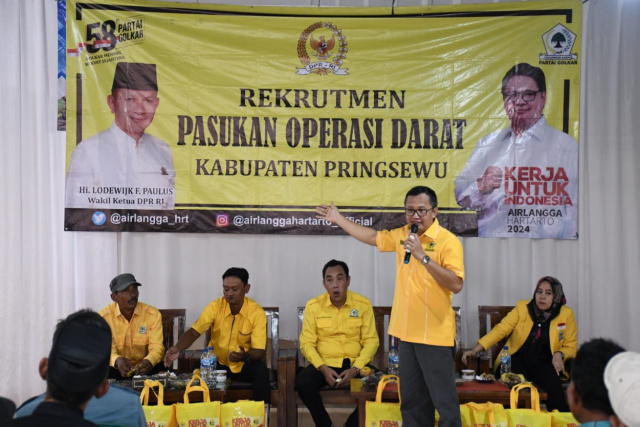 Tim Operasi Darat Lodewijk F. Paulus Terus Bergerak Menangkan Partai Golkar di Lampung