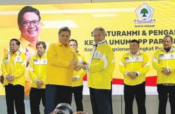 Bupati Rejang Lebong Syamsul Effendi Resmi Gabung Partai Golkar