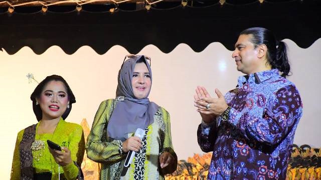 Bupati Pekalongan Fadia Arafiq Apresiasi Tradisi Sedekah Bumi Kontengan