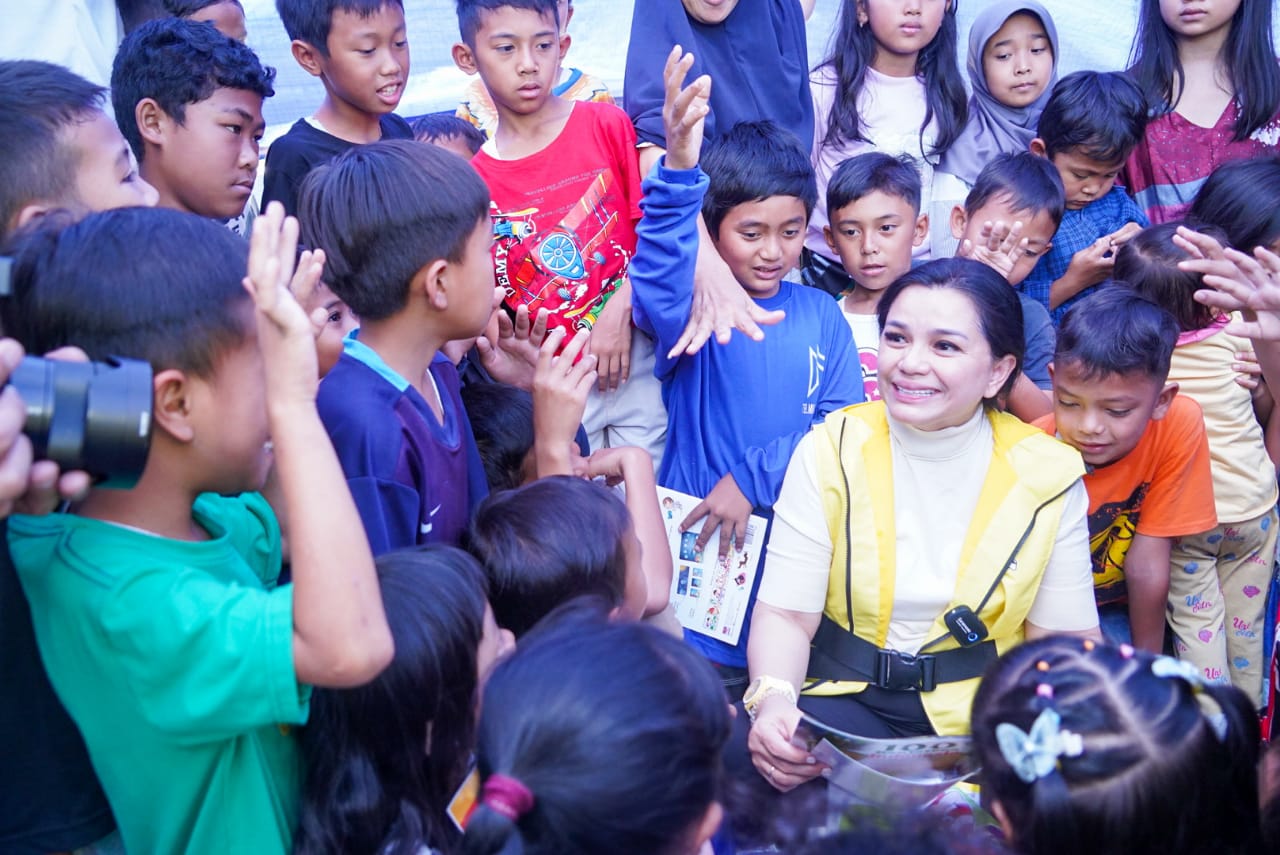 Kunjungi Korban Gempa Cianjur, Ketua IIPG Yanti Airlangga: Makin Banyak yang Bantu Makin Baik