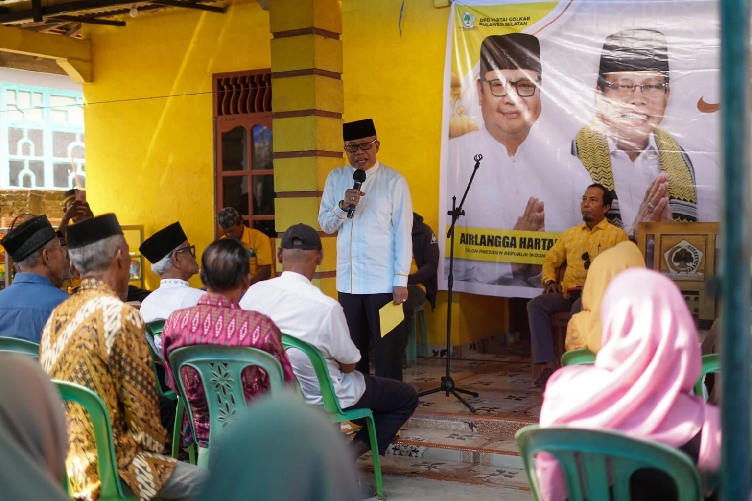 Gelar Safari Ramadhan, Taufan Pawe Sosialisasikan Airlangga Hartarto Capres Partai Golkar di Bulukumba