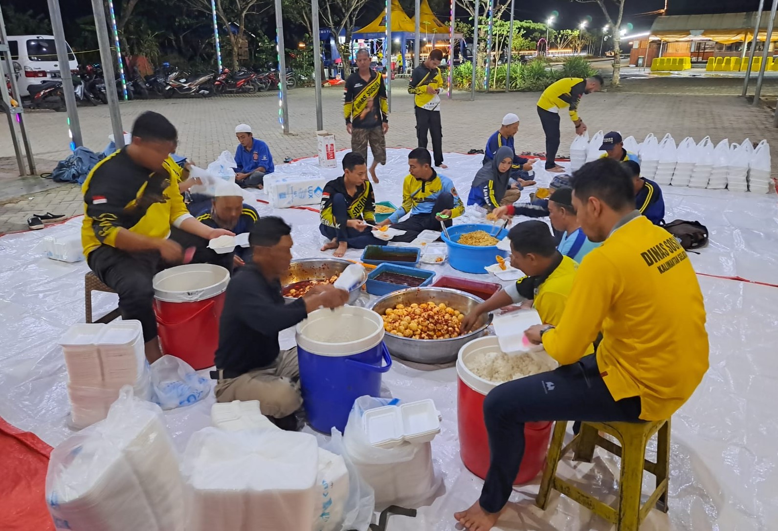 Sahbirin Noor Sediakan Dapur Umum Makanan Gratis di Haul Datu Kelampayan