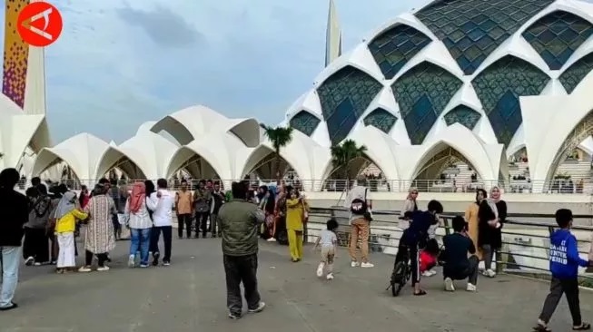 Jelang Ramadhan, Ridwan Kamil Tutup Sementara Masjid Raya Al-Jabbar