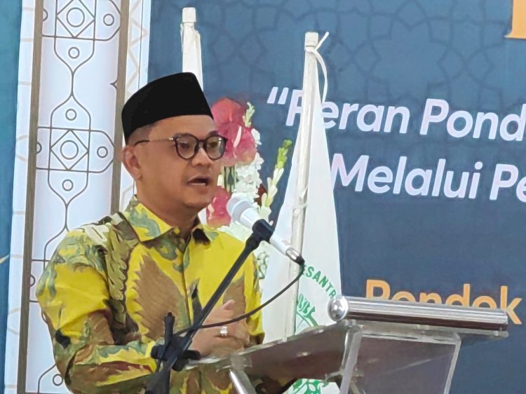 Rawat Spirit Kebangsaan, Ace Hasan Ajak Santri di Jabar Terjun Ke Dunia Politik