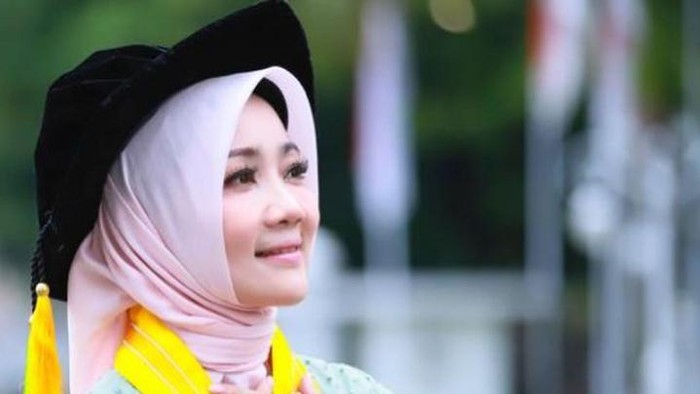 Partai Golkar Bikin ‘Bu Cinta’ Atalia Praratya Yang Anti Politik Kini Ikut Berebut Kursi DPR