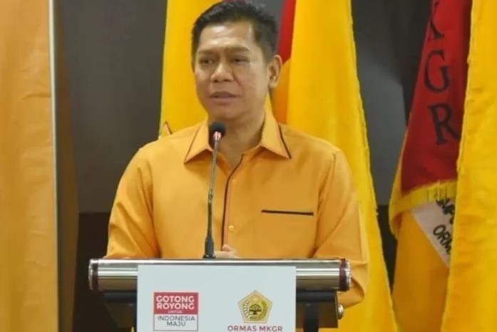 Adies Kadir Konsolidasikan Kader Ormas MKGR Soal Partai Golkar Dukung Prabowo