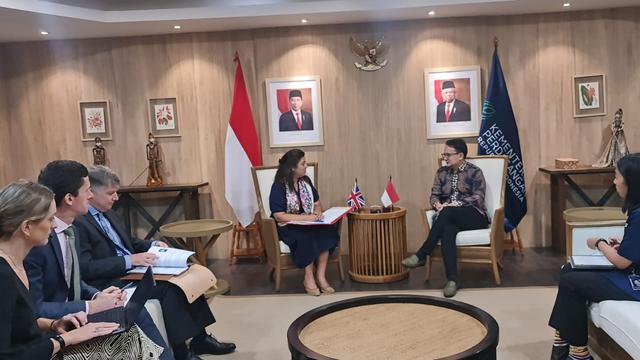 Bahas Perdagangan 2 Negara, Menteri Industri Inggris Temui Wamendag Jerry Sambuaga