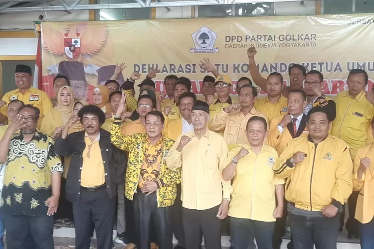 Dukung Prabowo di Pilpres 2024. Gandung Pardiman Pimpin Partai Golkar DIY Gelar Syukuran