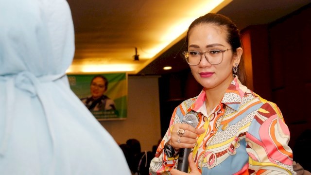 Giat Reses, Debbie Rusdin Respons Seluruh Keluhan dan Aspirasi Warga Kecamatan Makassar