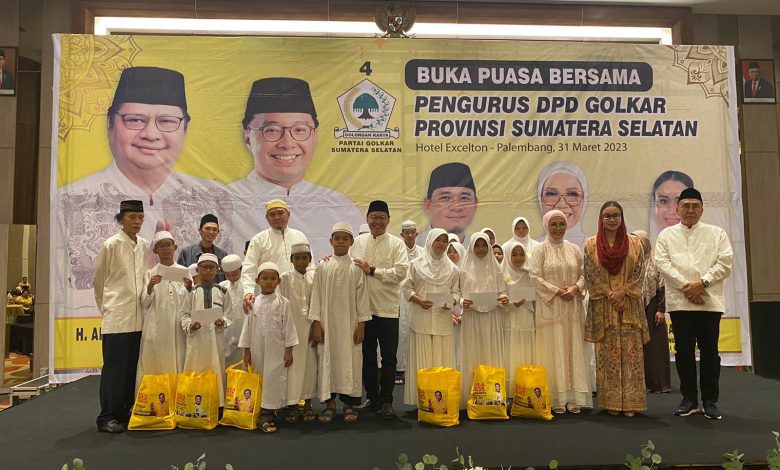 Semarak Ramadhan, Bobby Rizaldi Pimpin Golkar Sumsel Berbagi Untuk Sesama