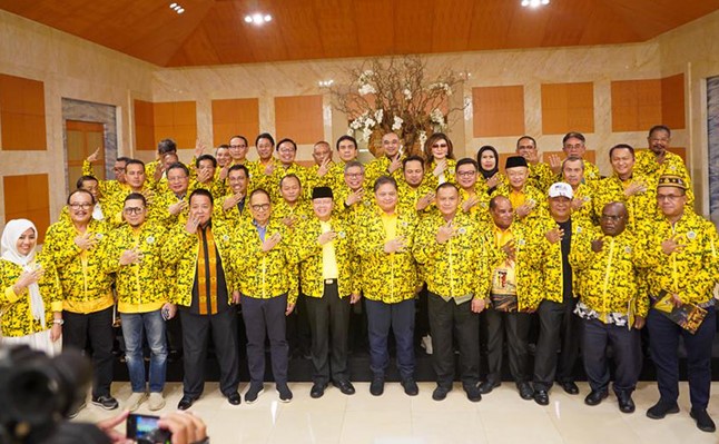 Projo Apresiasi Kemampuan Airlangga Hartarto Dalam Menjaga Soliditas Partai Golkar