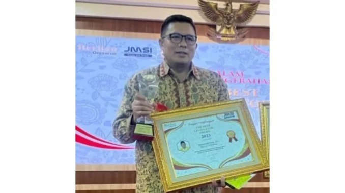 Mohammad Saleh Terpilih Jadi Legislator Terbaik 2023 JMSI Jateng