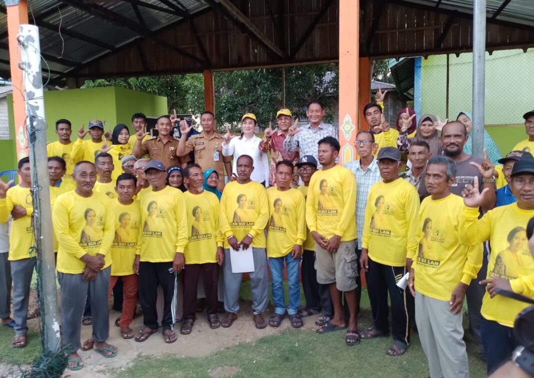 Anggota DPR RI Pertama Turun Langsung Ke Desa Tanjung Lipat, Cen Sui Lan Dapat Sambutan Hangat Masyarakat