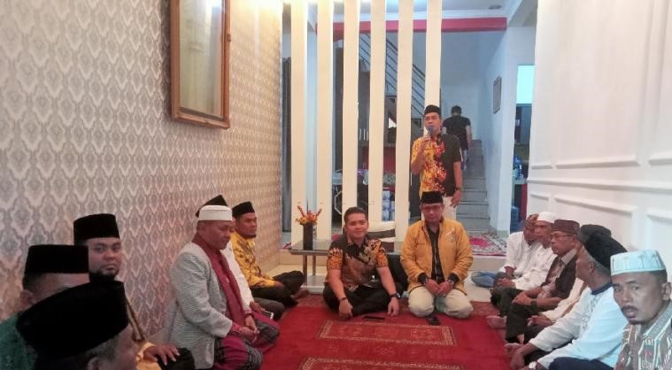 Iqra Chissa Putra Gelar Buka Bersama Pengurus Golkar Kota Padang dan Santuni Anak Yatim