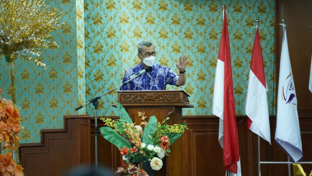 Berbagai Kebijakan Ini Digulirkan Gubri Syamsuar Guna Pemerataan Pendidikan di Provinsi Riau