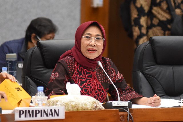 Hetifah Apresiasi Kesuksesan Menpora Dito Ariotedjo Gondol 87 Medali Emas di SEA Games 2023