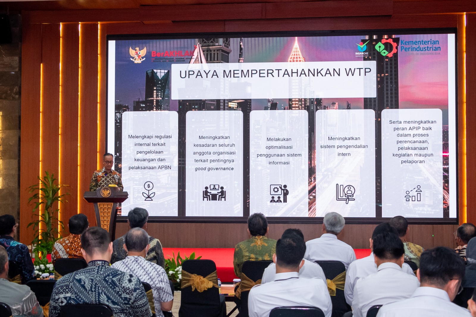 WTP 15 Kali Berturut, Agus Gumiwang Minta Jajaran Kemenperin Kerja Keras Pertahankan Prestasi