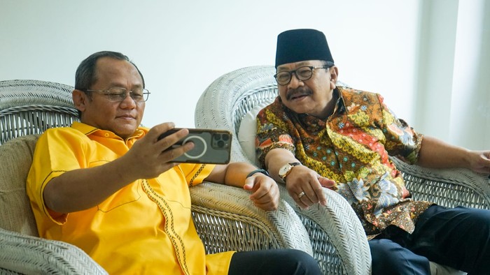 Pemilu 2024, Pakde Karwo Siap Turun Gunung Bantu Sarmuji Menangkan Partai Golkar di Jatim