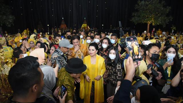 HUT Ke-58 Golkar, IIPG Gelar Beauty Make Up Class Bekali Kader Perempuan Keahlian Merias