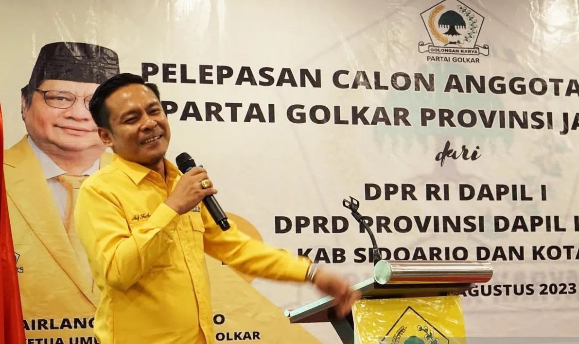 Usung Demokrasi Kasih Sayang, Arif Fathoni Lepas 50 Bacaleg Partai Golkar Surabaya Turun Ke Lapangan