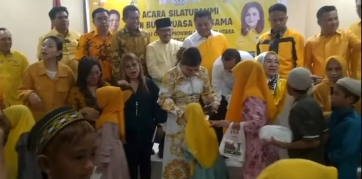 Tetty Paruntu Berbagi Rezeki Idul Fitri Dengan Anak Yatim Piatu di Kota Manado