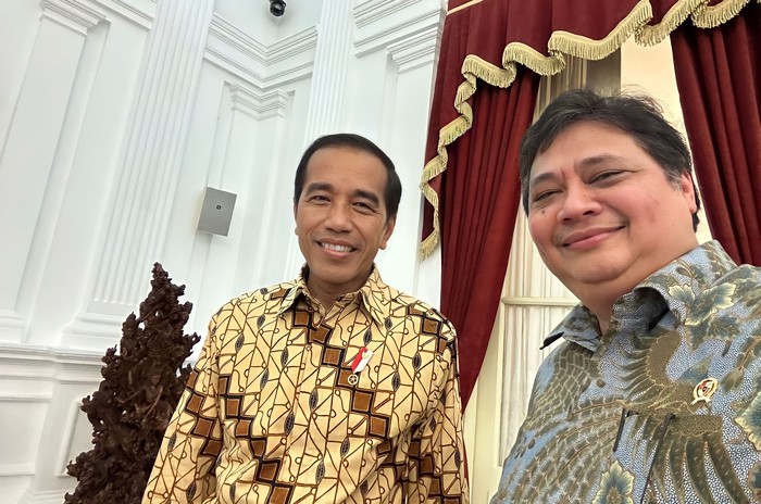 Jerry Massie: Partai Golkar Jadi Kunci Dukungan Jokowi Ke Prabowo