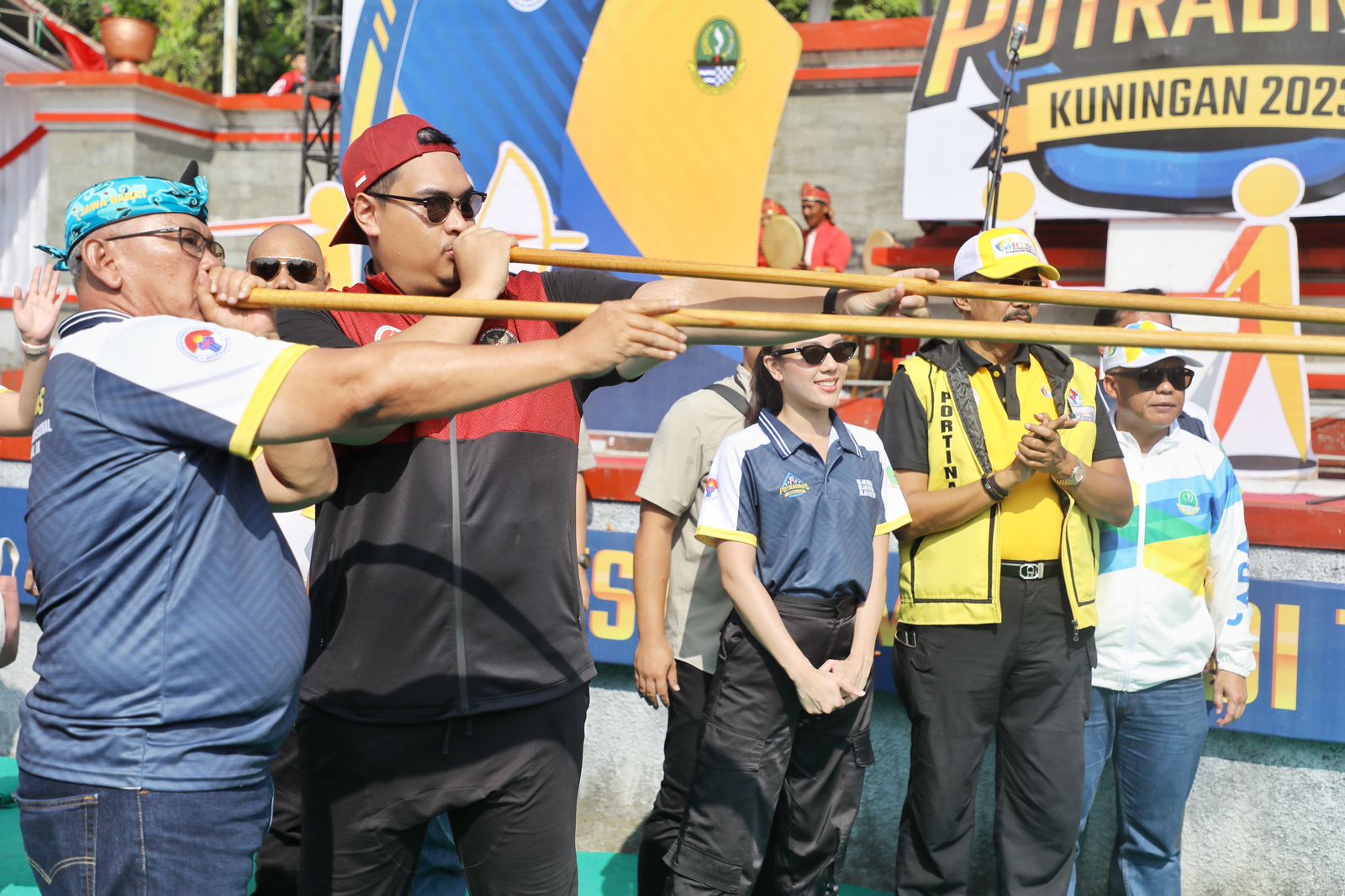 Buka Potradnas 2023, Menpora Dito Ariotedjo Ajak Masyarakat Gemar Mainkan Olahraga Tradisional