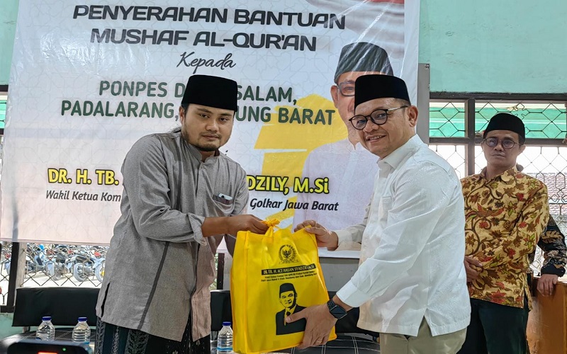 Kunjungi Ponpes Darussalam KBB, Ace Hasan Mohon Ulama Doakan Kemenangan Partai Golkar